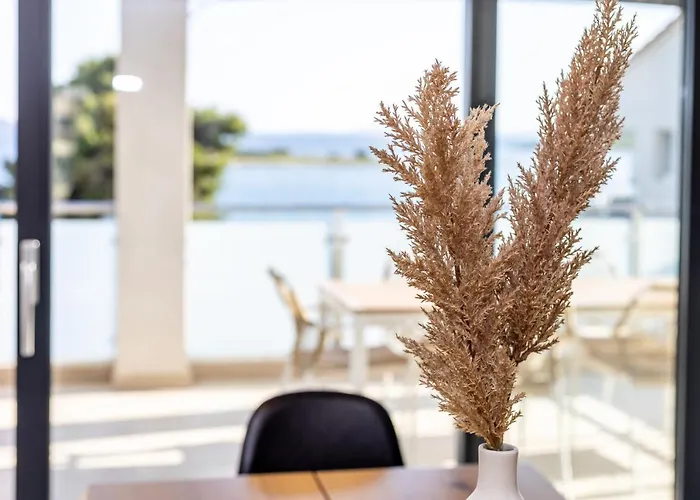 Justina Apartman Pakostane